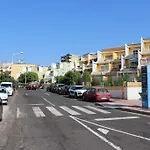 아파트 Orlando Torviscas Bajo *